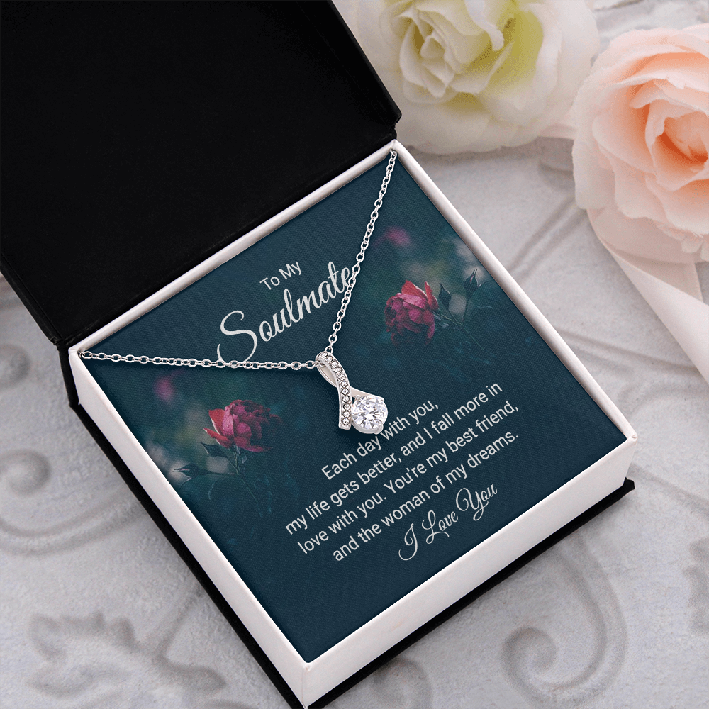 Alluring Beauty Necklace For Soulmate
